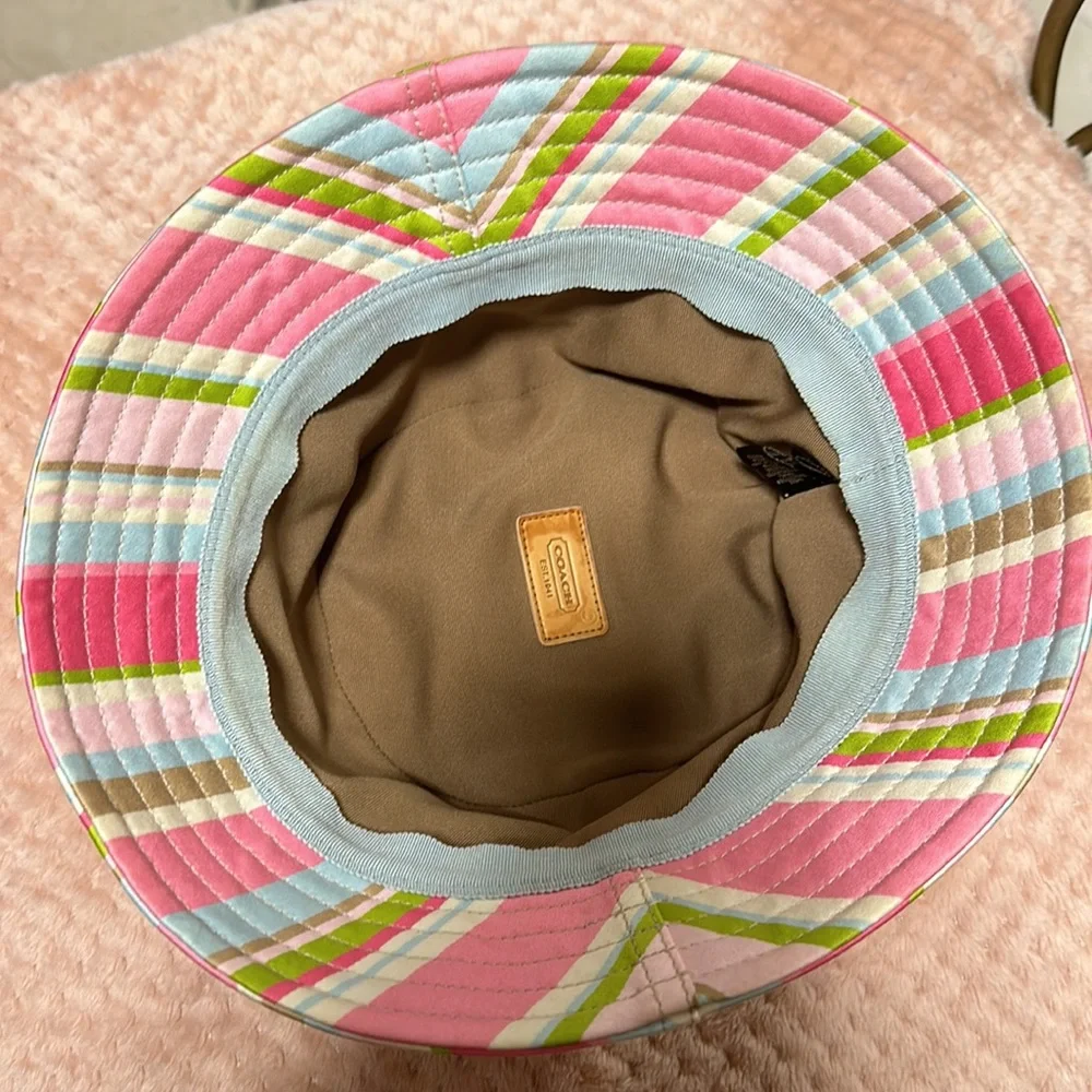 Coach Bucket Hat - Picture 4 of 4